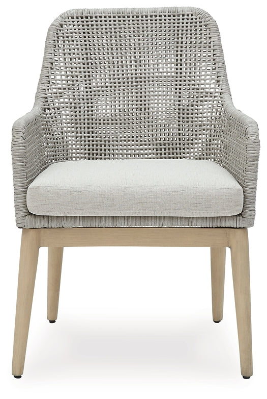Seton Creek 2 Outdoor Chairs with End Table