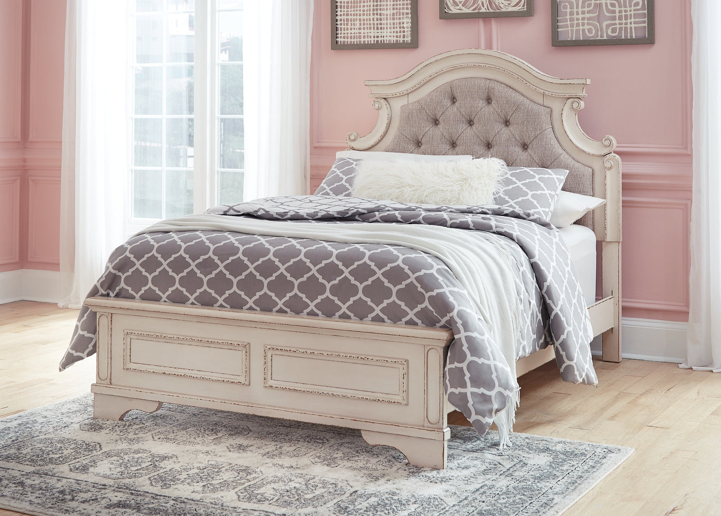 Realyn Full Panel Bed with Mirrored Dresser and 2 Nightstands